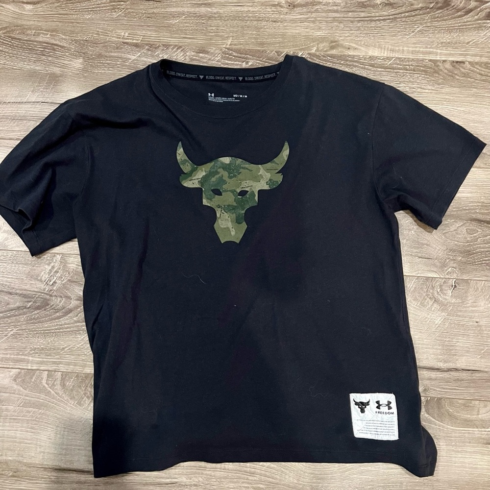 Under Armour Women's Project Rock Bull Short Sleeve